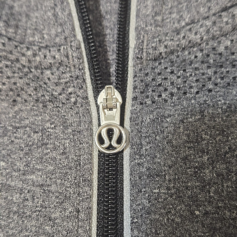 Lululemon Swiftly Tech Half Zip Pullover Heather Gray Thumb Holes Size 2 - Picture 4 of 8
